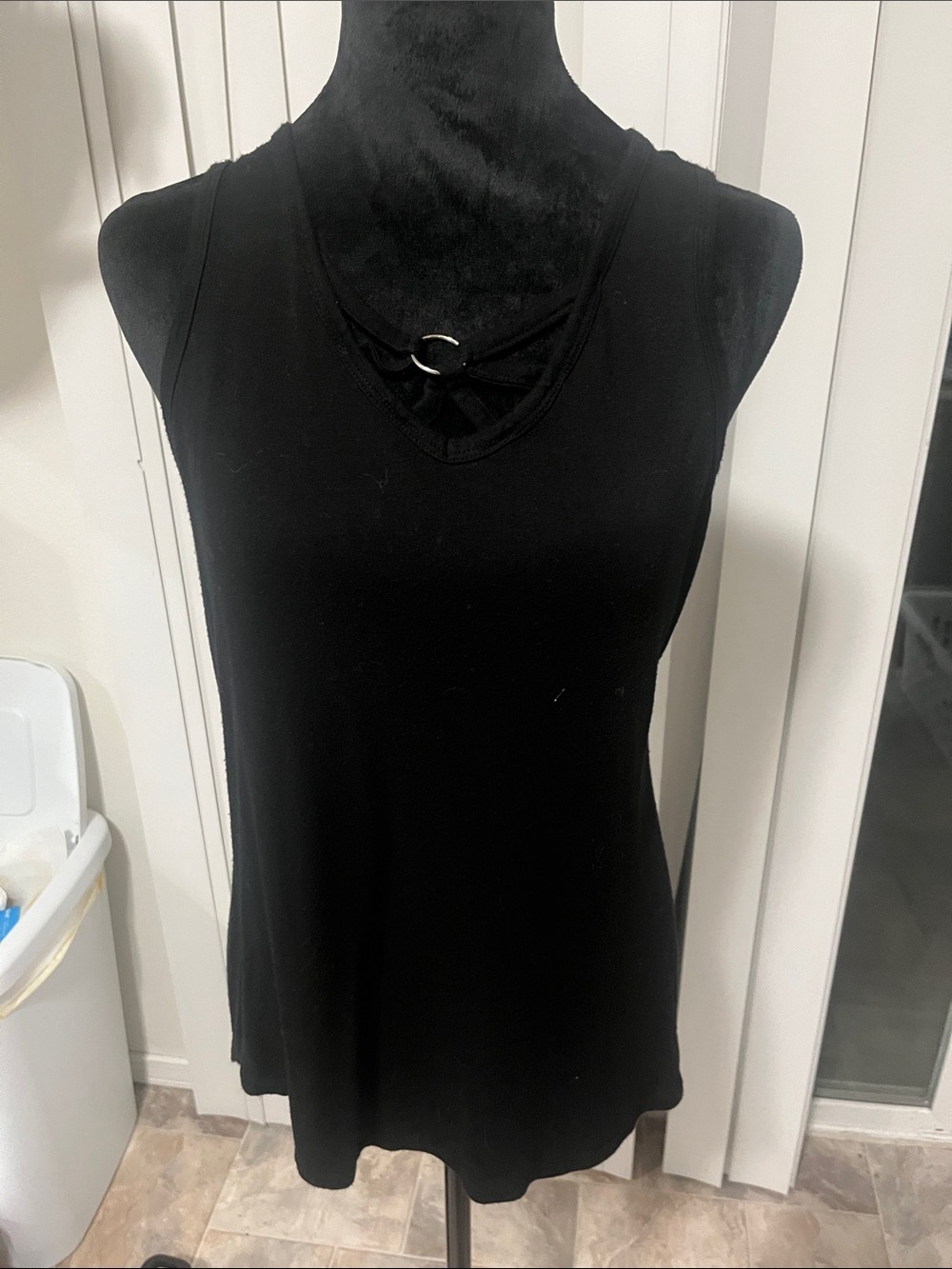 No Boundaries Black Ring-Detail Sleeveless Tank